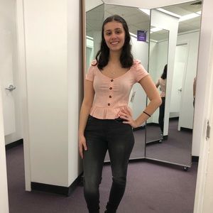 Meet your Posher, Talia